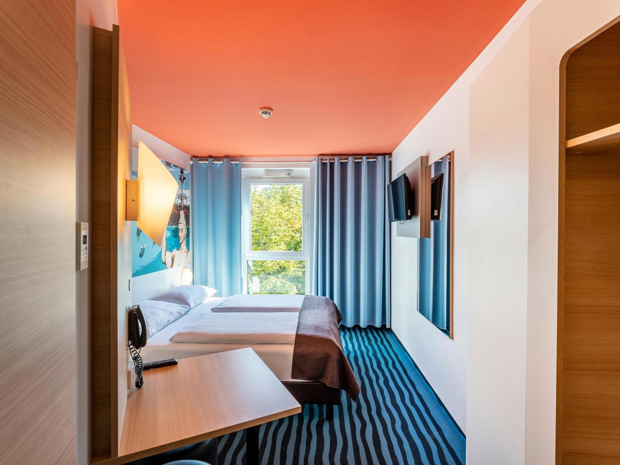 B&B Hotel Konstanz Exteriör bild